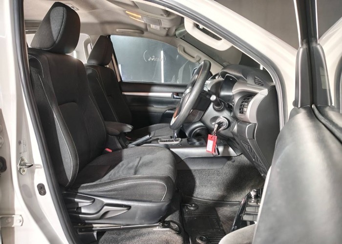 Used 5
                    TOYOTA
                     for Sale Image