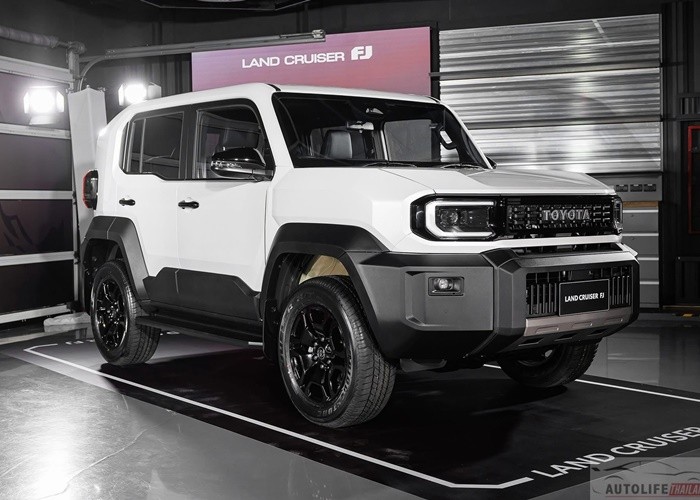 Used 3
                    TOYOTA
                     for Sale Image