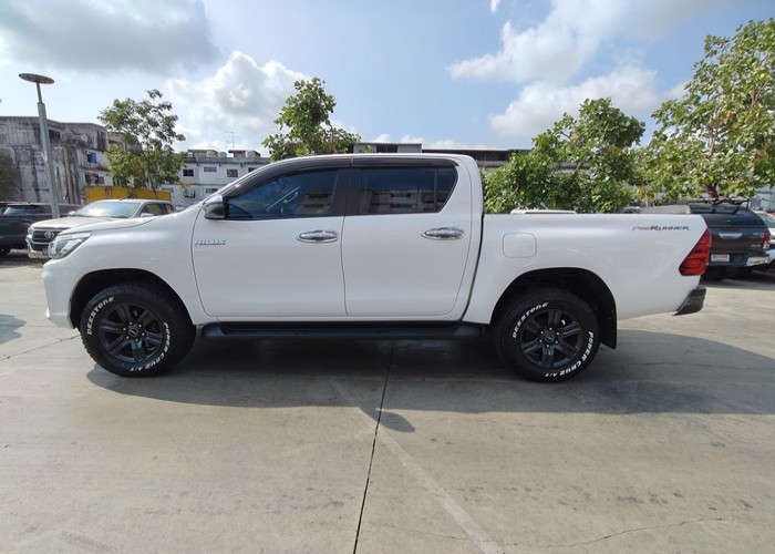 Used 6
                    TOYOTA
                     for Sale Image