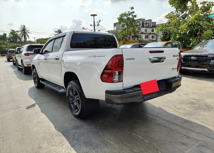 Used 6
                    TOYOTA
                     for Sale Image