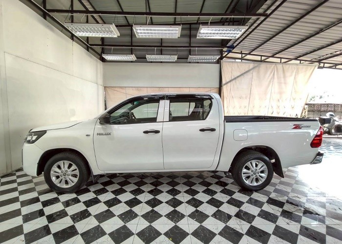 Used 11
                    TOYOTA
                     for Sale Image