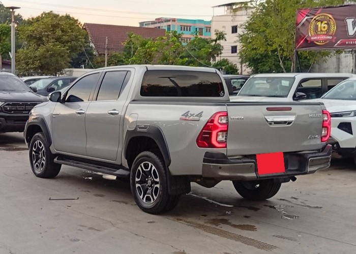 Used 9
                    TOYOTA
                     for Sale Image
