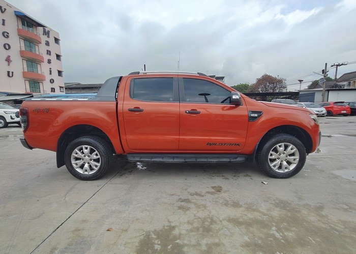 Used 8
                    FORD
                     for Sale Image