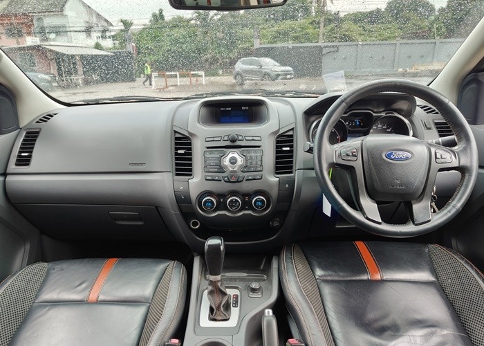 Used 8
                    FORD
                     for Sale Image