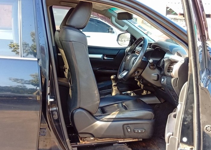 Used 5
                    TOYOTA
                     for Sale Image