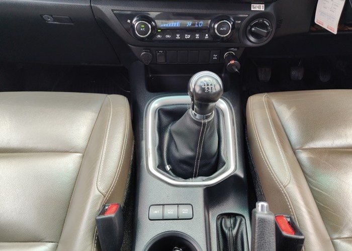 Used 10
                    TOYOTA
                     for Sale Image