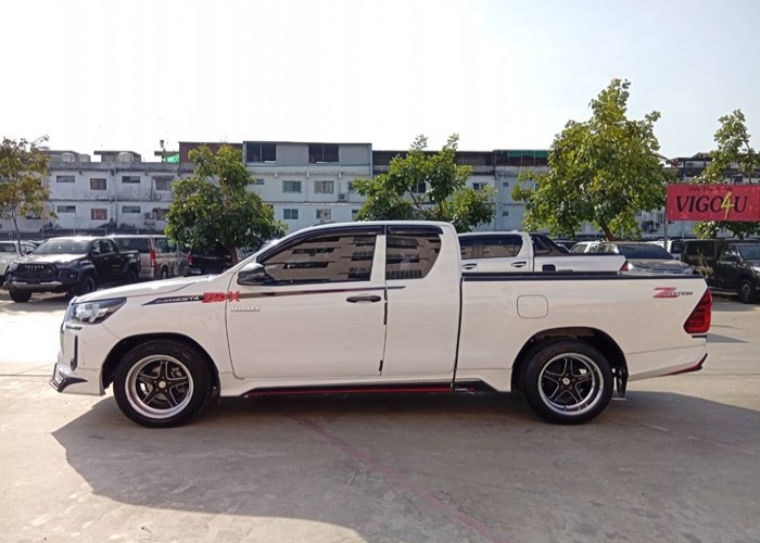 Used 5
                    TOYOTA
                     for Sale Image