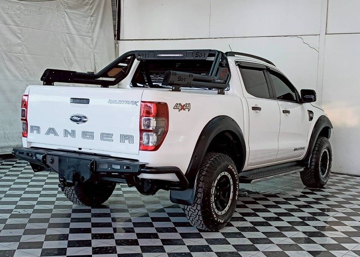 Used 6
                    FORD
                     for Sale Image