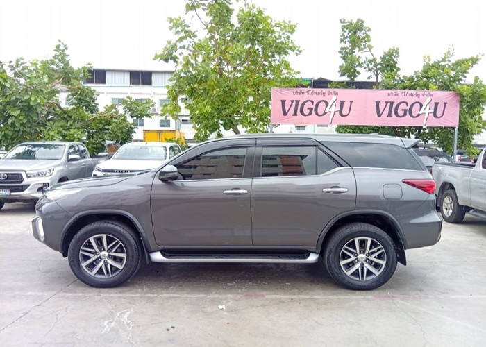 Used 7
                    TOYOTA
                     for Sale Image