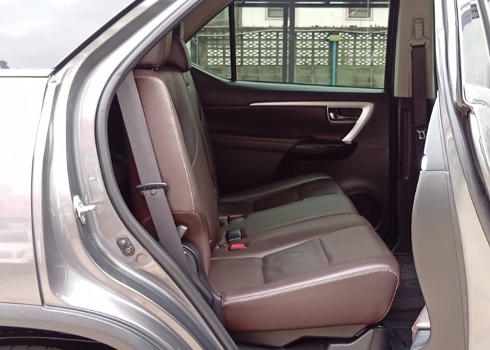 Used 7
                    TOYOTA
                     for Sale Image
