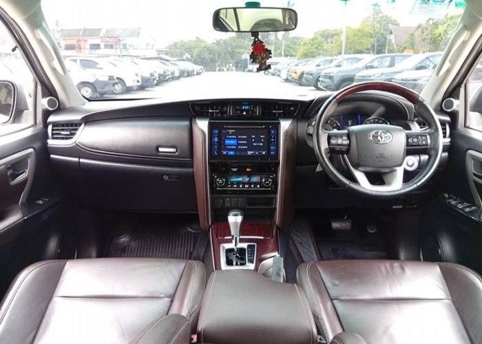Used 7
                    TOYOTA
                     for Sale Image