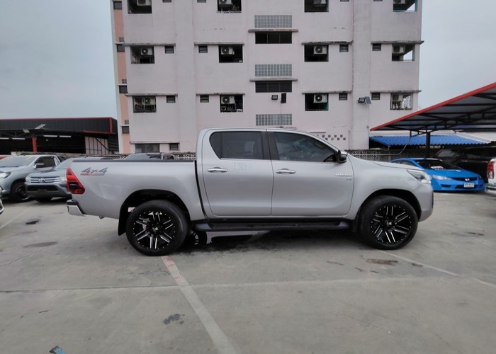 Used 6
                    TOYOTA
                     for Sale Image