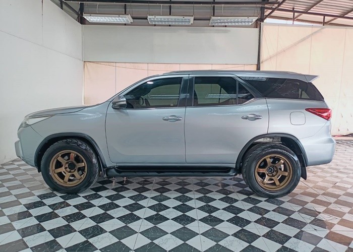 Used 11
                    TOYOTA
                     for Sale Image