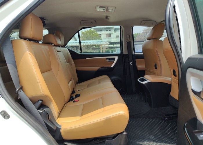 Used 11
                    TOYOTA
                     for Sale Image