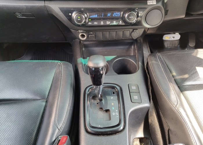 Used 4
                    TOYOTA
                     for Sale Image