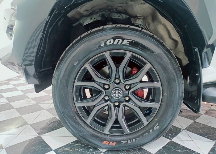 Used 9
                    TOYOTA
                     for Sale Image