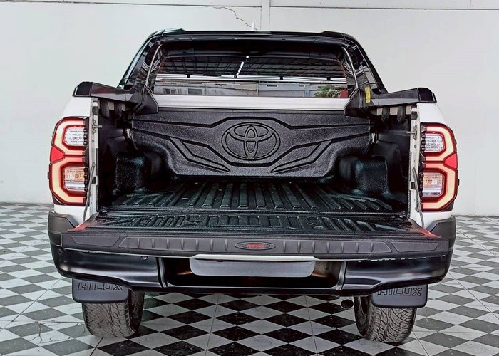 Used 9
                    TOYOTA
                     for Sale Image