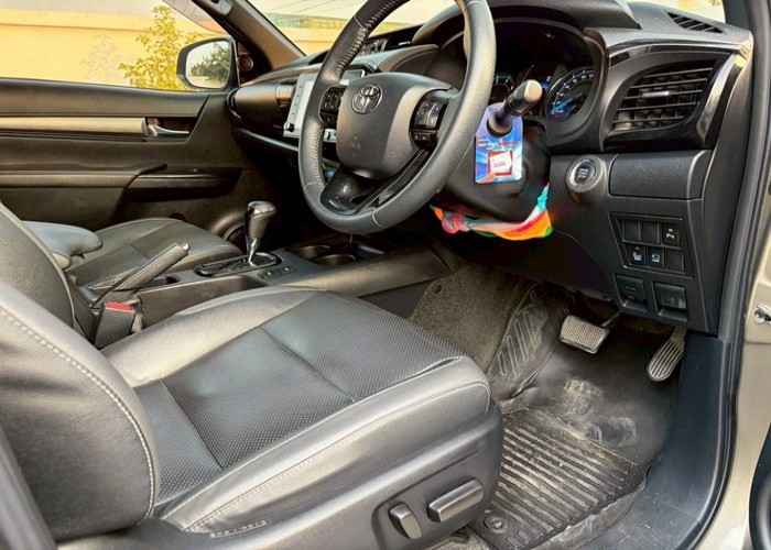 Used 11
                    TOYOTA
                     for Sale Image