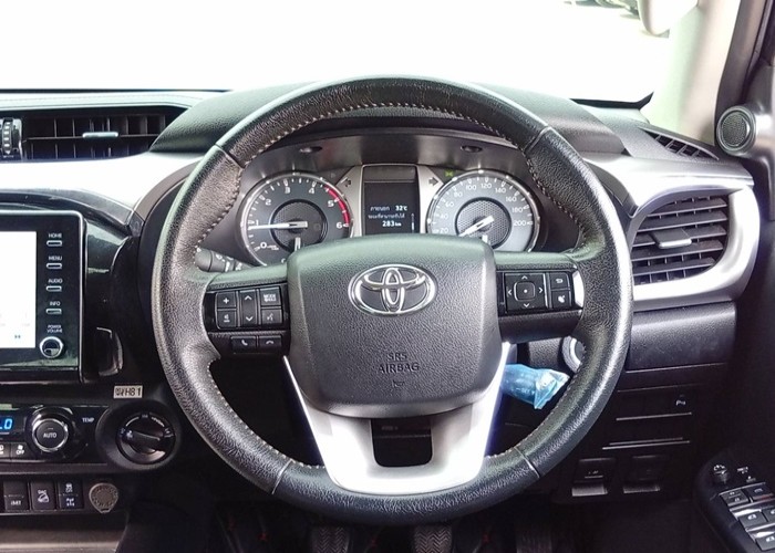 Used 5
                    TOYOTA
                     for Sale Image