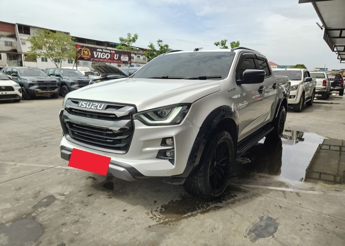 ISUZU
             
                 for Sale for Sale