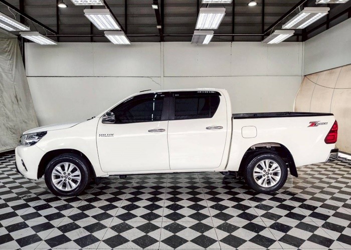 Used 3
                    TOYOTA
                     for Sale Image