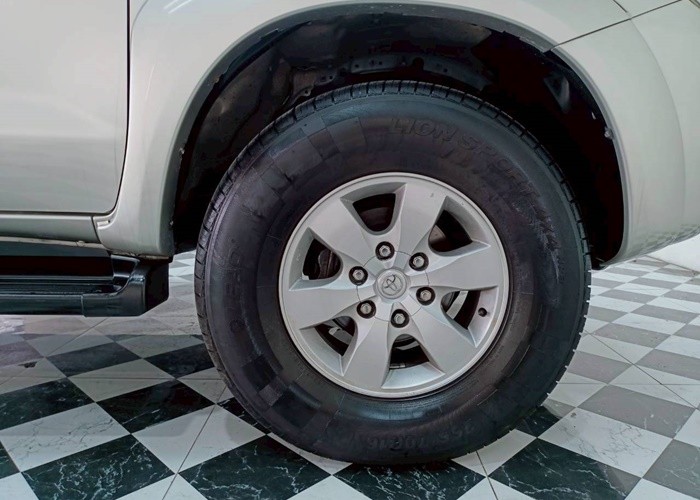 Used 5
                    TOYOTA
                     for Sale Image