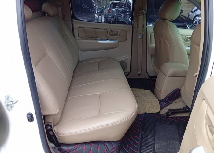 Used 12
                    TOYOTA
                     for Sale Image
