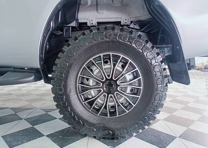 Used 12
                    TOYOTA
                     for Sale Image