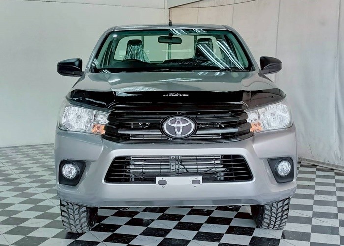 Used 12
                    TOYOTA
                     for Sale Image