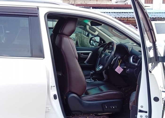 Used 1
                    TOYOTA
                     for Sale Image