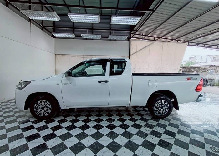 Used 11
                    TOYOTA
                     for Sale Image