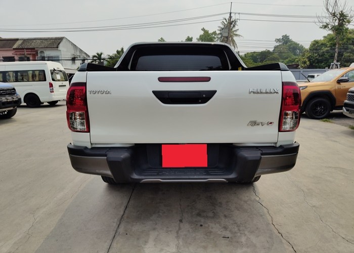 Used 5
                    TOYOTA
                     for Sale Image