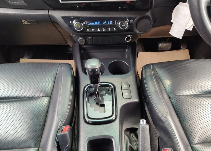 Used 5
                    TOYOTA
                     for Sale Image