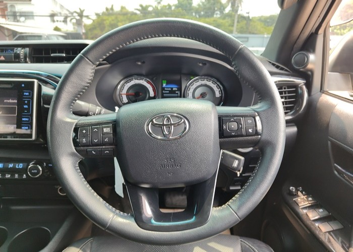 Used 5
                    TOYOTA
                     for Sale Image