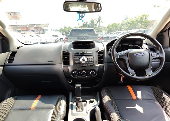 Used 8
                    FORD
                     for Sale Image