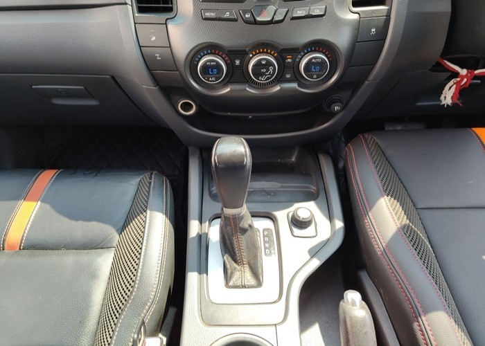 Used 8
                    FORD
                     for Sale Image