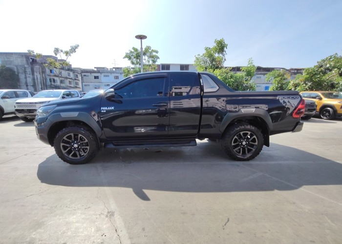 Used 11
                    TOYOTA
                     for Sale Image