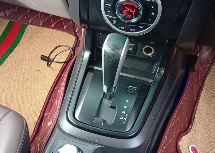 Used 9
                    ISUZU
                     for Sale Image
