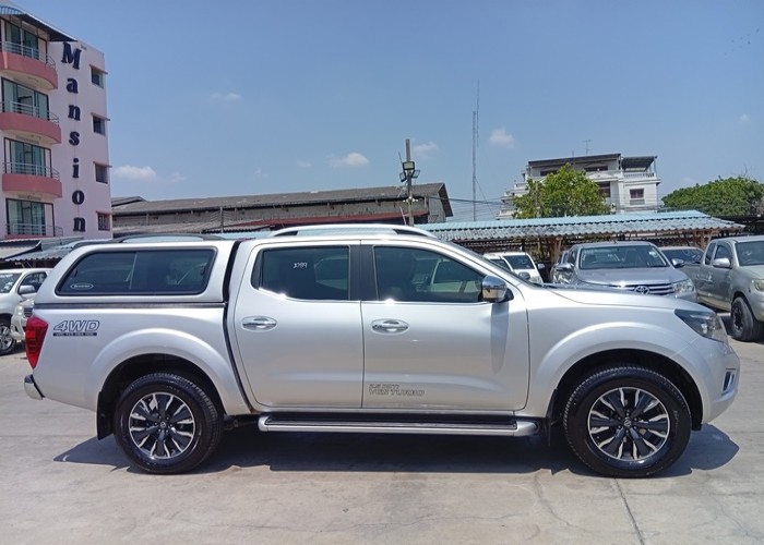 Used 9
                    NISSAN
                     for Sale Image