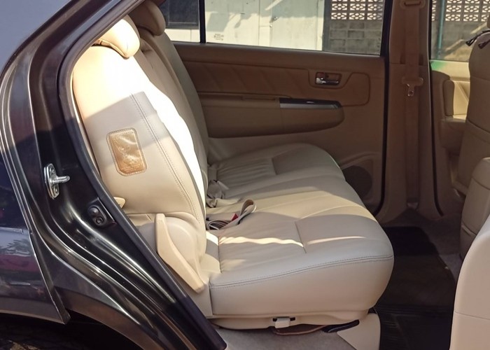 Used 5
                    TOYOTA
                     for Sale Image