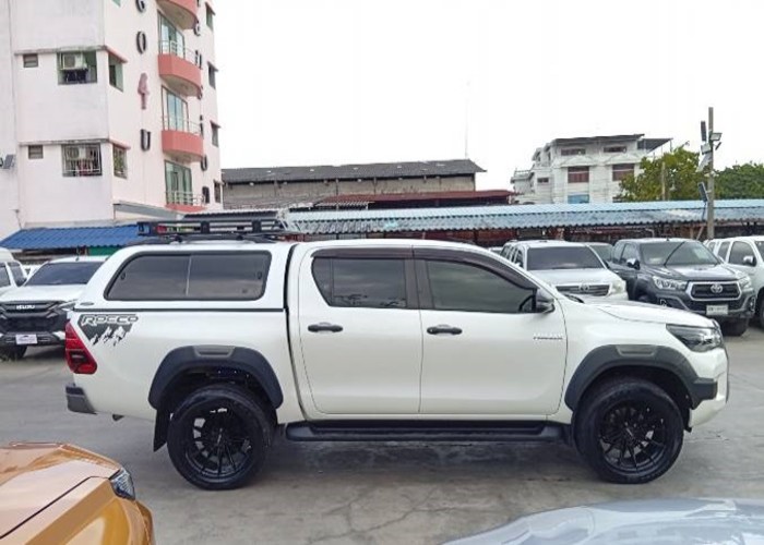 Used 9
                    TOYOTA
                     for Sale Image