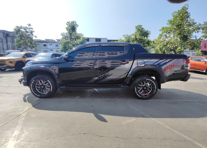 Used 3
                    MITSUBISHI
                     for Sale Image