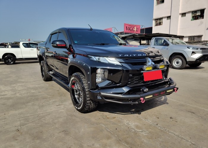 Used 3
                    MITSUBISHI
                     for Sale Image