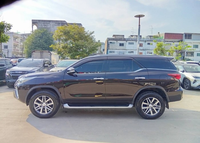 Used 7
                    TOYOTA
                     for Sale Image