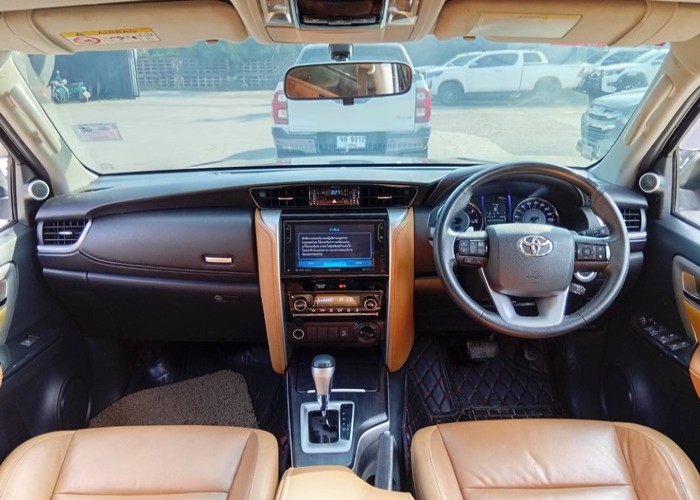 Used 7
                    TOYOTA
                     for Sale Image