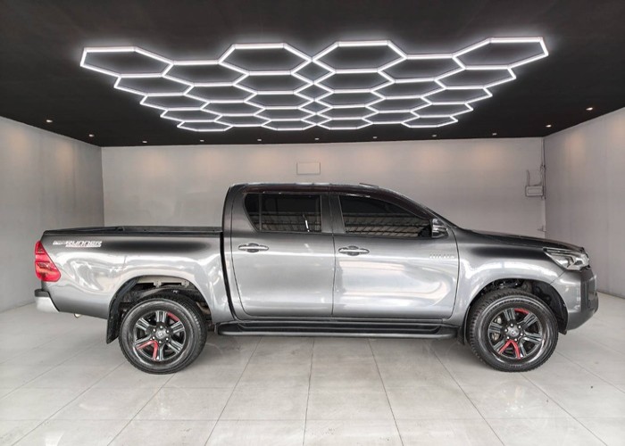 Used 10
                    TOYOTA
                     for Sale Image