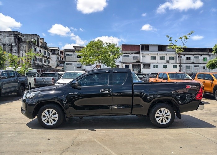 Used 8
                    TOYOTA
                     for Sale Image