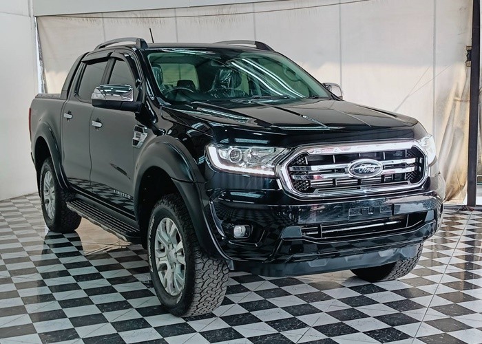 Used 8
                    FORD
                     for Sale Image