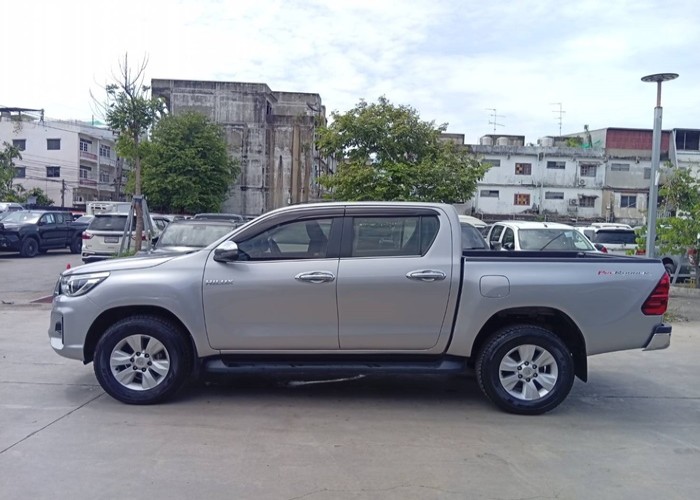 Used 6
                    TOYOTA
                     for Sale Image
