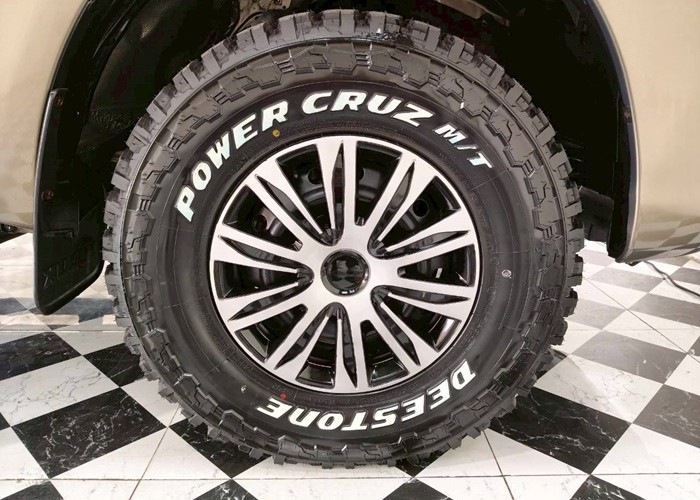 Used 7
                    TOYOTA
                     for Sale Image